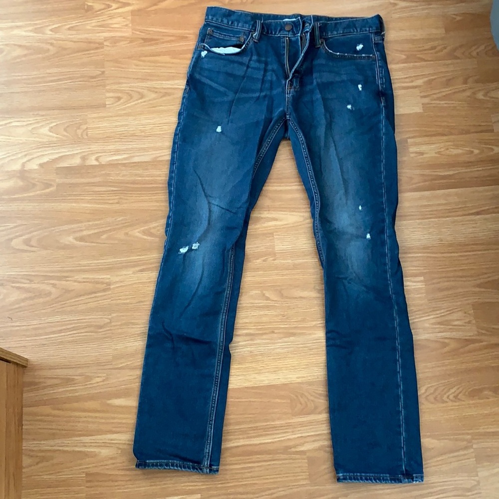 Old Navy men’s jeans. Size 32x32 slim fit.